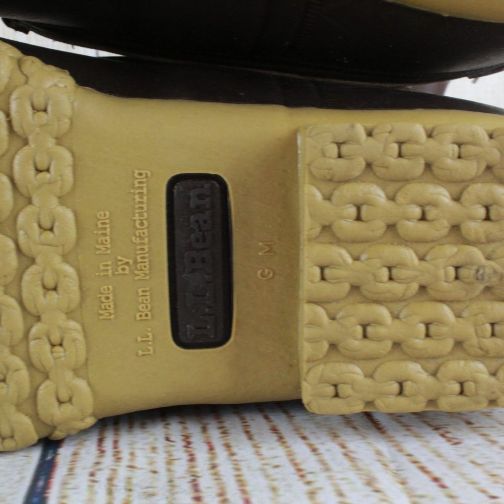 LL BEAN Signature Maine Hunting Duck Boots Size 9 - Picture 7 of 8